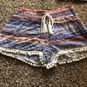 Size L HOTT KISS printed shorts